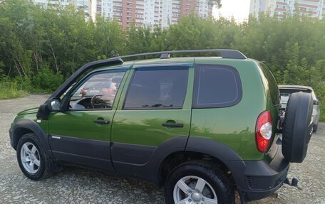 Chevrolet Niva I рестайлинг, 2015 год, 720 000 рублей, 6 фотография