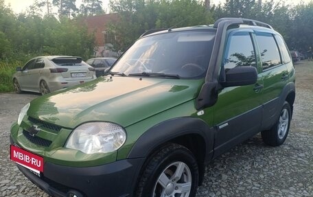 Chevrolet Niva I рестайлинг, 2015 год, 720 000 рублей, 5 фотография