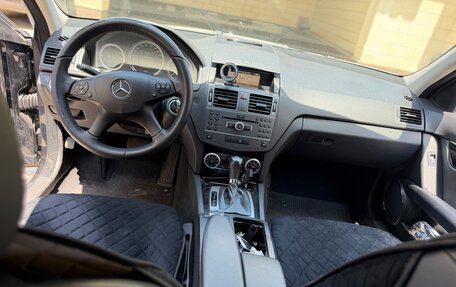 Mercedes-Benz C-Класс, 2010 год, 1 200 000 рублей, 9 фотография