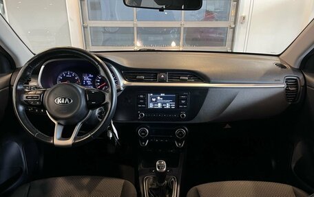 KIA Rio IV, 2021 год, 1 370 000 рублей, 9 фотография