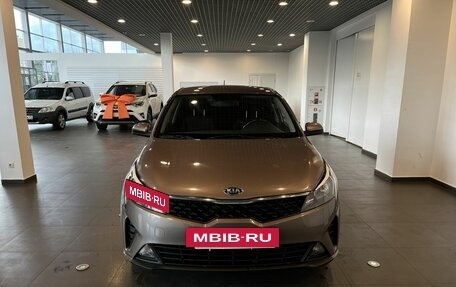 KIA Rio IV, 2021 год, 1 370 000 рублей, 8 фотография