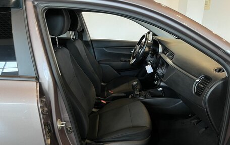 KIA Rio IV, 2021 год, 1 370 000 рублей, 29 фотография