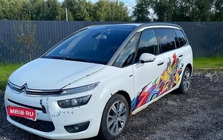 Citroen C4 Picasso II рестайлинг, 2014 год, 600 000 рублей, 2 фотография