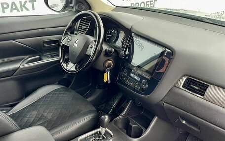 Mitsubishi Outlander III рестайлинг 3, 2012 год, 1 249 000 рублей, 11 фотография