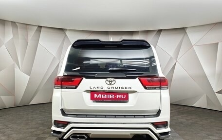 Toyota Land Cruiser, 2023 год, 12 497 000 рублей, 8 фотография
