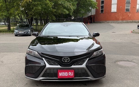 Toyota Camry, 2023 год, 3 500 000 рублей, 1 фотография