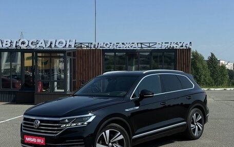 Volkswagen Touareg III, 2019 год, 3 750 000 рублей, 1 фотография