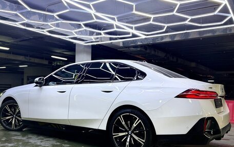 BMW 5 серия, 2025 год, 8 190 000 рублей, 5 фотография