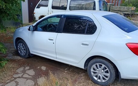 Renault Logan II, 2014 год, 650 000 рублей, 3 фотография