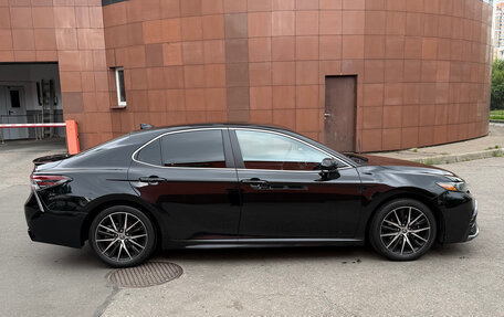 Toyota Camry, 2023 год, 3 500 000 рублей, 7 фотография