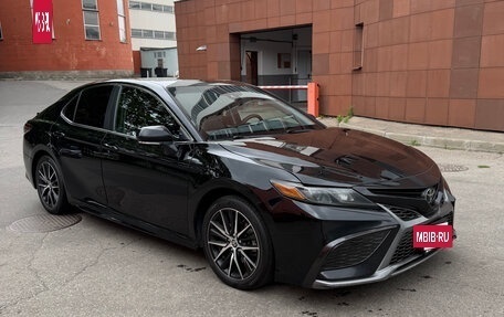Toyota Camry, 2023 год, 3 500 000 рублей, 8 фотография