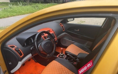 KIA cee'd I рестайлинг, 2009 год, 700 000 рублей, 11 фотография