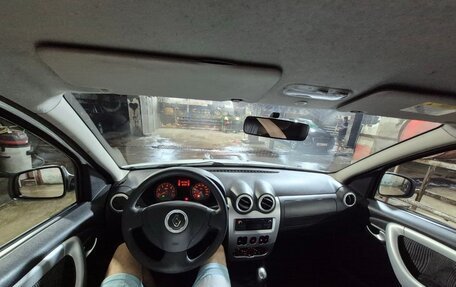 Renault Sandero I, 2013 год, 550 000 рублей, 4 фотография