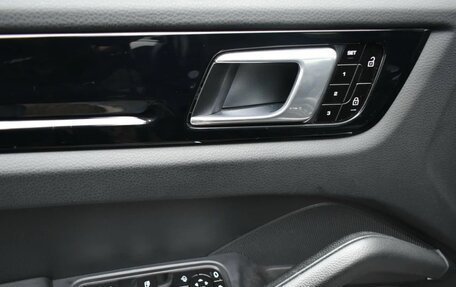 Porsche Cayenne III, 2019 год, 6 750 000 рублей, 19 фотография
