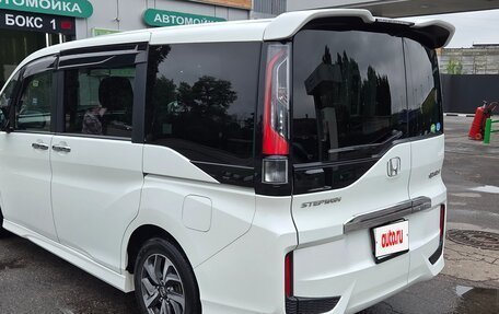 Honda Stepwgn IV, 2016 год, 2 120 000 рублей, 2 фотография