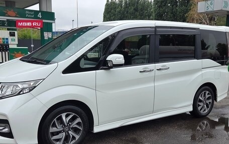 Honda Stepwgn IV, 2016 год, 2 120 000 рублей, 3 фотография