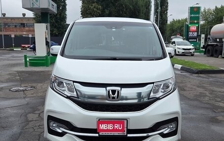 Honda Stepwgn IV, 2016 год, 2 120 000 рублей, 4 фотография