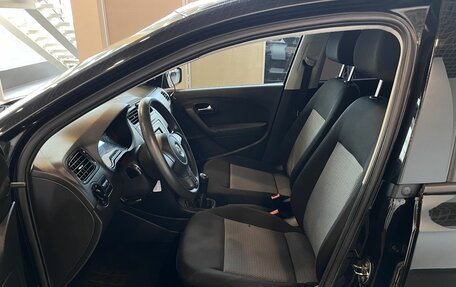Volkswagen Polo VI (EU Market), 2011 год, 582 000 рублей, 16 фотография
