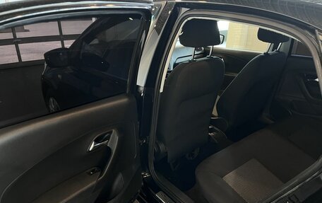 Volkswagen Polo VI (EU Market), 2011 год, 582 000 рублей, 24 фотография