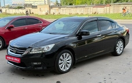 Honda Accord IX рестайлинг, 2013 год, 1 720 000 рублей, 3 фотография