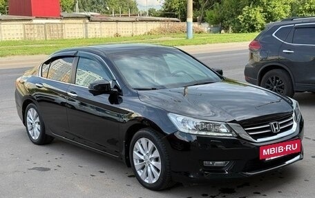 Honda Accord IX рестайлинг, 2013 год, 1 720 000 рублей, 2 фотография