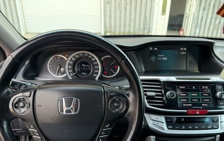 Honda Accord IX рестайлинг, 2013 год, 1 720 000 рублей, 16 фотография