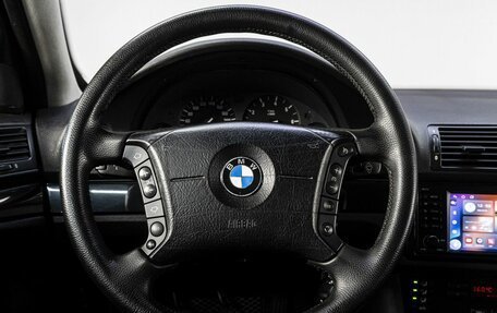 BMW 5 серия, 2001 год, 650 000 рублей, 18 фотография