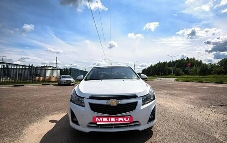 Chevrolet Cruze II, 2014 год, 880 000 рублей, 2 фотография
