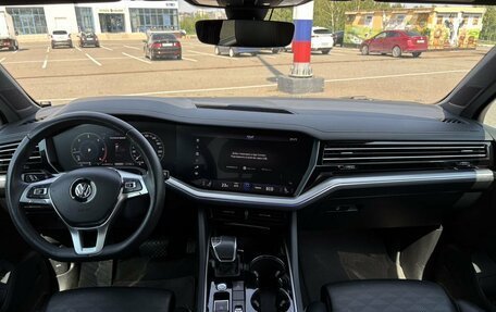 Volkswagen Touareg III, 2019 год, 3 750 000 рублей, 11 фотография