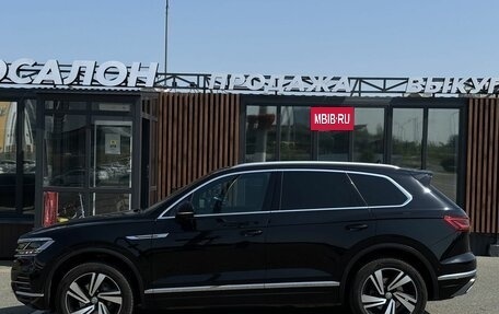 Volkswagen Touareg III, 2019 год, 3 750 000 рублей, 5 фотография