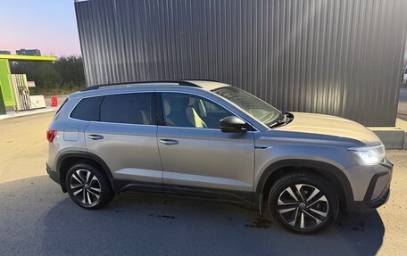 Volkswagen Taos, 2021 год, 2 200 000 рублей, 7 фотография