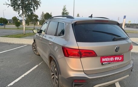 Volkswagen Taos, 2021 год, 2 200 000 рублей, 9 фотография