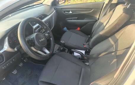KIA Rio IV, 2022 год, 1 450 000 рублей, 3 фотография