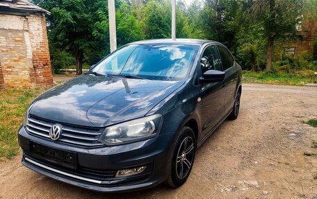 Volkswagen Polo VI (EU Market), 2015 год, 950 000 рублей, 2 фотография