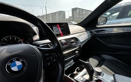 BMW 5 серия, 2018 год, 3 200 000 рублей, 28 фотография