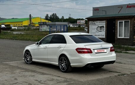 Mercedes-Benz E-Класс, 2009 год, 1 500 000 рублей, 3 фотография