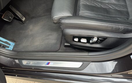 BMW 5 серия, 2019 год, 4 590 000 рублей, 15 фотография