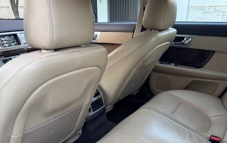 Jaguar XF I рестайлинг, 2011 год, 800 000 рублей, 12 фотография