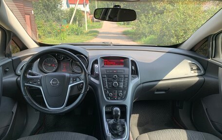 Opel Astra J, 2012 год, 565 000 рублей, 4 фотография