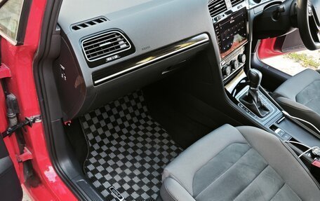 Volkswagen Golf VII, 2017 год, 1 710 000 рублей, 14 фотография