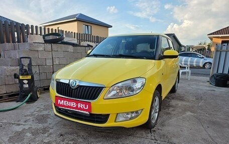 Skoda Fabia II, 2012 год, 650 000 рублей, 2 фотография