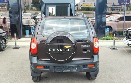 Chevrolet Niva I рестайлинг, 2013 год, 620 000 рублей, 5 фотография