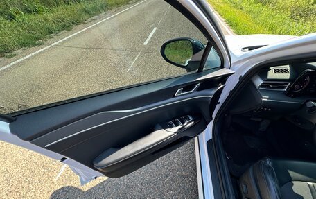 KIA K5, 2021 год, 2 099 000 рублей, 12 фотография