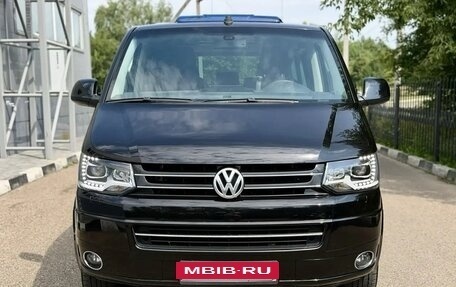 Volkswagen Multivan T5, 2014 год, 2 490 000 рублей, 2 фотография