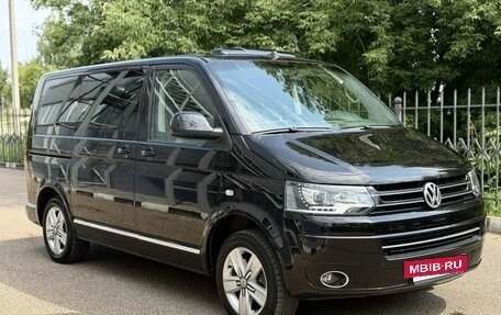 Volkswagen Multivan T5, 2014 год, 2 490 000 рублей, 3 фотография