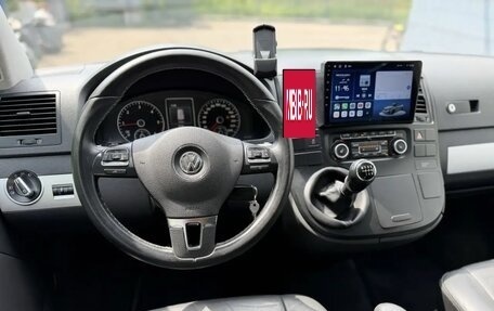 Volkswagen Multivan T5, 2014 год, 2 490 000 рублей, 11 фотография