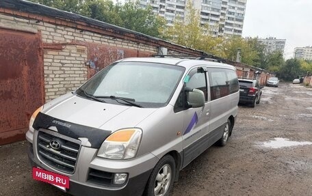 Hyundai Starex I рестайлинг, 2007 год, 475 000 рублей, 2 фотография