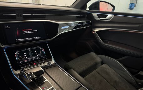 Audi A7, 2021 год, 4 500 000 рублей, 8 фотография