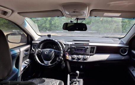 Toyota RAV4, 2016 год, 2 100 000 рублей, 11 фотография