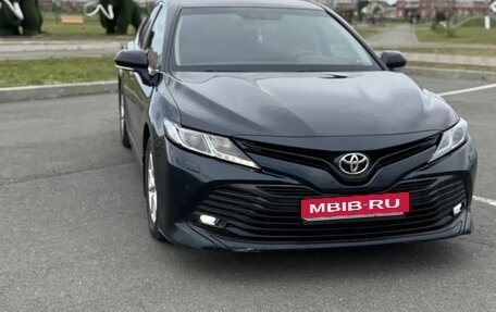 Toyota Camry, 2018 год, 2 150 000 рублей, 1 фотография